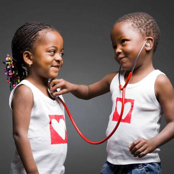 Pour les enfants cardiaques dans le monde